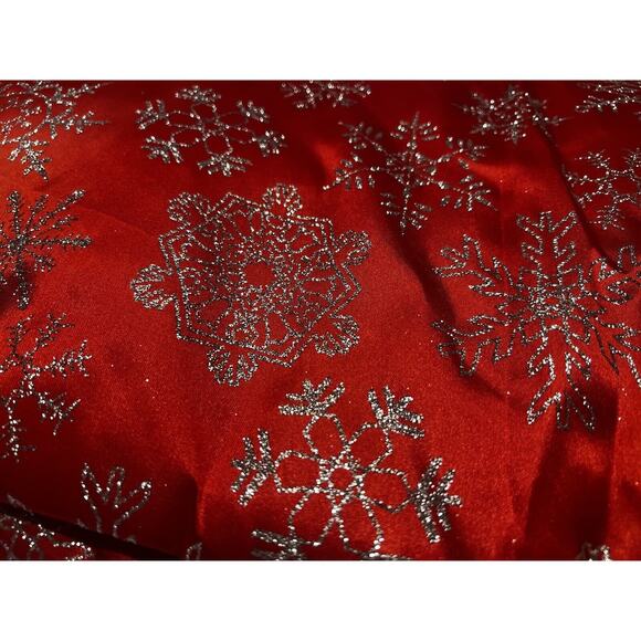 Tree Skirt Christmas Red & Silver Snowflakes 48" TREE SKIRT New! - Picture 12 of 13